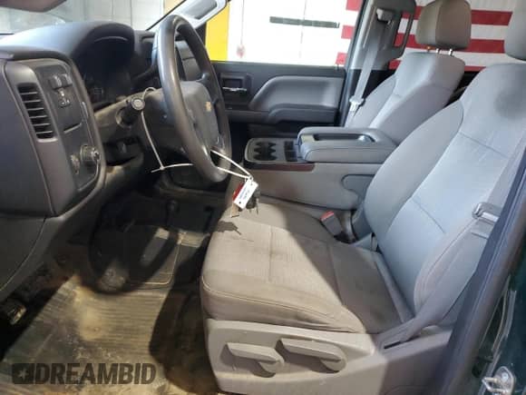 2015 Chevrolet Silverado 2500HD Work Truck z VIN 1GC1KUEG9FF652049, wystawiony jako Copart lot #55610725 z przebiegiem 109 563 mil mil oraz Szkoda całkowita • Salvage title. Historia ofert i sprzedaży dostępna na DreamBid. Obrazek 7.