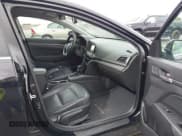 ✅ 2017 Hyundai Elantra SE • VIN: KMHD84LF2HU074344 • Lot: 43466259. Wystawiony na IAAI z przebiegiem 191 346 mil. Bezpłatny archiwum sprzedaży aukcyjnych z USA i szczegółowy raport historii pojazdu na DreamBid. Zdjęcie 5.