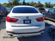 ✅ 2017 BMW X6 xDrive35i • VIN: 5UXKU2C55H0N85152 • Lot: 43394958. Wystawiony na IAAI z przebiegiem 176 143 mil. Bezpłatny archiwum sprzedaży aukcyjnych z USA i szczegółowy raport historii pojazdu na DreamBid. Zdjęcie 17.