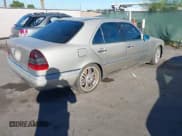 ✅ 1996 Mercedes-Benz C • VIN: WDBHA28E6TF411320 • Лот: 43389760. Опубликован ранее на IAAI с пробегом 177 700 миль. Бесплатный доступ к архиву аукционных продаж из США и подробный отчёт об истории автомобиля на DreamBid. Изображение 4.