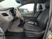 ✅ 2011 Toyota Sienna SE • VIN: 5TDXK3DC6BS045507 • Lot: 81544635. Listed on Copart with 157,867 mi. Free auction sales archive from the USA and detailed vehicle history report at DreamBid. Image 7.