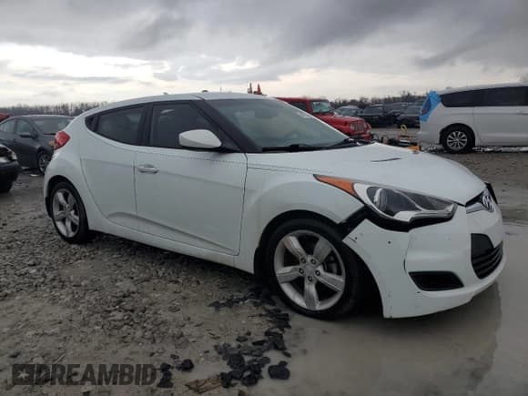 ✅ 2013 Hyundai Veloster w/Black Int • VIN: KMHTC6AD6DU103541 • Lot: 84278484. Wystawiony na Copart z przebiegiem 65 259 mil. Bezpłatny archiwum sprzedaży aukcyjnych z USA i szczegółowy raport historii pojazdu na DreamBid. Zdjęcie 4.