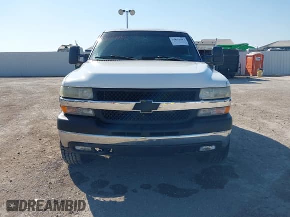 ✅ 2002 Chevrolet Silverado 2500HD LT • VIN: 1GCHK23U62F183928 • Lot: 43651982. Wystawiony na IAAI z przebiegiem 210 872 mil. Bezpłatny archiwum sprzedaży aukcyjnych z USA i szczegółowy raport historii pojazdu na DreamBid. Zdjęcie 12.