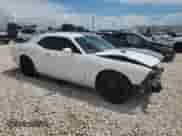 2010 Dodge Challenger SE z VIN 2B3CJ4DV1AH321342, wystawiony jako Copart lot #67499744 z przebiegiem 129 834 mil mil oraz Szkoda całkowita • Salvage title. Historia ofert i sprzedaży dostępna na DreamBid. Obrazek 4.