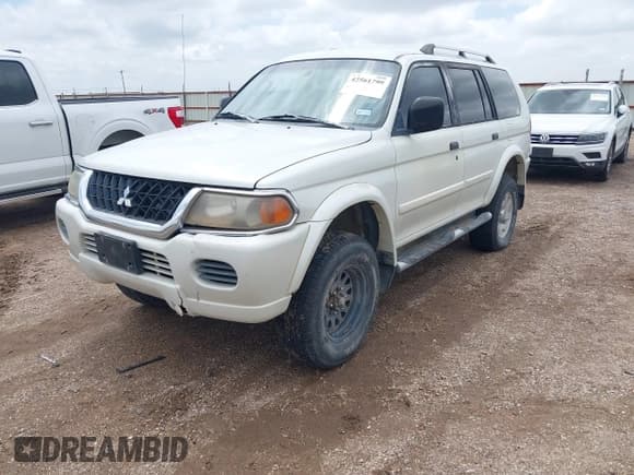 ✅ 2004 Mitsubishi Montero Sport XLS • VIN: JA4MT31RX4J007815 • Lot: 42561799. Wystawiony na IAAI z przebiegiem 239 933 mil. Bezpłatny archiwum sprzedaży aukcyjnych z USA i szczegółowy raport historii pojazdu na DreamBid. Zdjęcie 2.