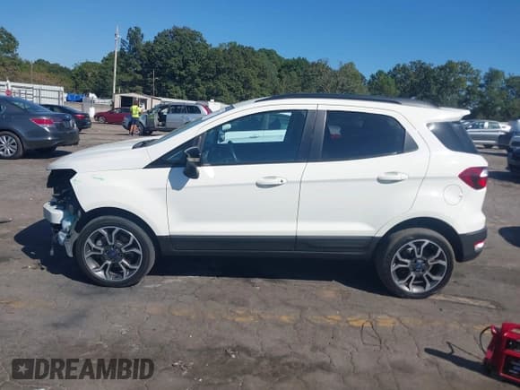 ✅ 2020 Ford EcoSport SES • VIN: MAJ6S3JL4LC327704 • Lot: 43301582. Wystawiony na IAAI z przebiegiem 68 329 mil. Bezpłatny archiwum sprzedaży aukcyjnych z USA i szczegółowy raport historii pojazdu na DreamBid. Zdjęcie 14.