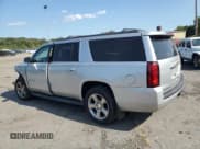 ✅ 2018 Chevrolet Suburban LT • VIN: 1GNSKHKC0JR380860 • Lot: 71195434. Wystawiony na Copart z przebiegiem 69 452 mil. Bezpłatny archiwum sprzedaży aukcyjnych z USA i szczegółowy raport historii pojazdu na DreamBid. Zdjęcie 2.