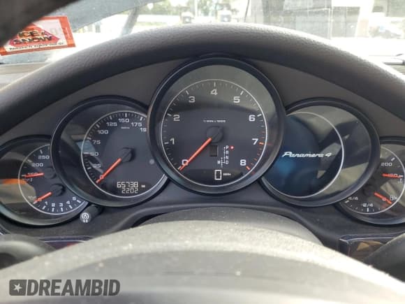 ✅ 2013 Porsche Panamera • VIN: WP0AA2A76DL014417 • Lot: 70932375. Listed on Copart with 65,738 mi. Free auction sales archive from the USA and detailed vehicle history report at DreamBid. Image 9.