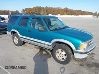 ✅ 1996 Chevrolet Blazer • VIN: 1GNDT13W0T2126213 • Лот: 43607689. Опубликован ранее на IAAI с пробегом 278 071 миль. Бесплатный доступ к архиву аукционных продаж из США и подробный отчёт об истории автомобиля на DreamBid. Изображение 1.