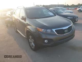 ✅ 2013 Kia Sorento EX • VIN: 5XYKU4A25DG342080 • Lot: 43178810. Listed on IAAI with 176,133 mi. Free auction sales archive from the USA and detailed vehicle history report at DreamBid. Image 1.