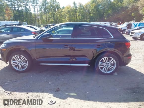 ✅ 2020 Audi Q5 Premium Plus • VIN: WA1BNAFY9L2058818 • Lot: 43354232. Wystawiony na IAAI z przebiegiem 116 604 mil. Bezpłatny archiwum sprzedaży aukcyjnych z USA i szczegółowy raport historii pojazdu na DreamBid. Zdjęcie 14.