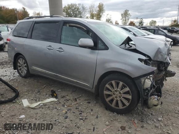 ✅ 2011 Toyota Sienna XLE • VIN: 5TDDK3DC2BS021790 • Лот: 89738505. Опубликован ранее на Copart с пробегом 271 209 миль. Бесплатный доступ к архиву аукционных продаж из США и подробный отчёт об истории автомобиля на DreamBid. Изображение 4.