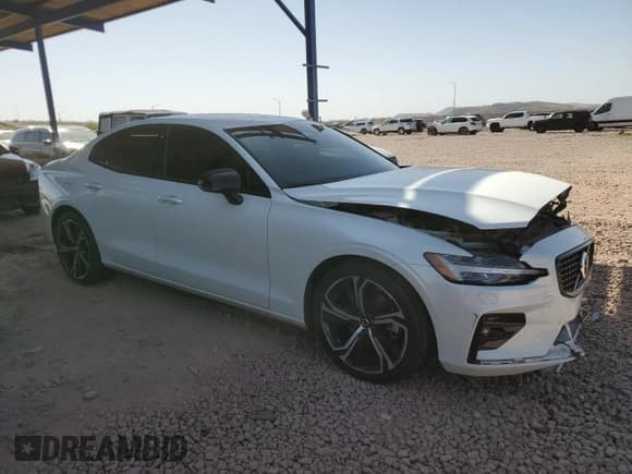 ✅ 2023 Volvo S60 • VIN: 7JRL12FV0PG255386 • Lot: 46645525. Wystawiony na Copart z przebiegiem 40 534 mil. Bezpłatny archiwum sprzedaży aukcyjnych z USA i szczegółowy raport historii pojazdu na DreamBid. Zdjęcie 4.