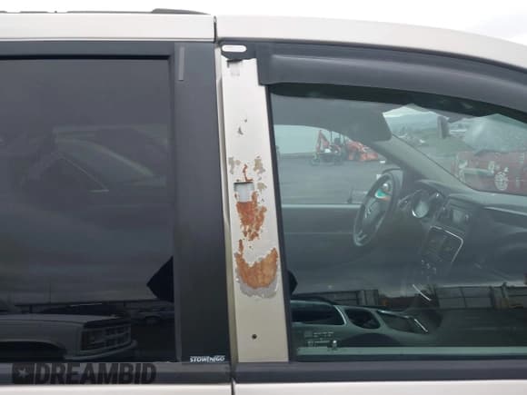 ✅ 2014 Dodge Grand Caravan SXT • VIN: 2C4RDGCG7ER289209 • Лот: 43712796. Опубликован ранее на IAAI с пробегом 170 012 миль. Бесплатный доступ к архиву аукционных продаж из США и подробный отчёт об истории автомобиля на DreamBid. Изображение 14.