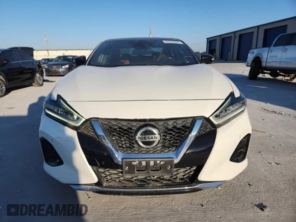 ✅ 2019 Nissan Maxima Platinum • VIN: 1N4AA6AV9KC374211 • Lot: 82640895. Wystawiony na Copart z przebiegiem 76 659 mil. Bezpłatny archiwum sprzedaży aukcyjnych z USA i szczegółowy raport historii pojazdu na DreamBid. Zdjęcie 5.