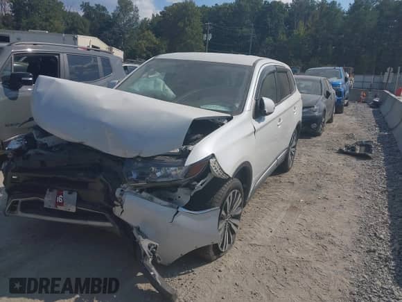 2019 Mitsubishi Outlander SE with VIN JA4AD3A36KZ035377, listed as a IAAI auction lot 43218904 with 170,000 mi miles and . Bid and sale history available at DreamBid. Image 17.