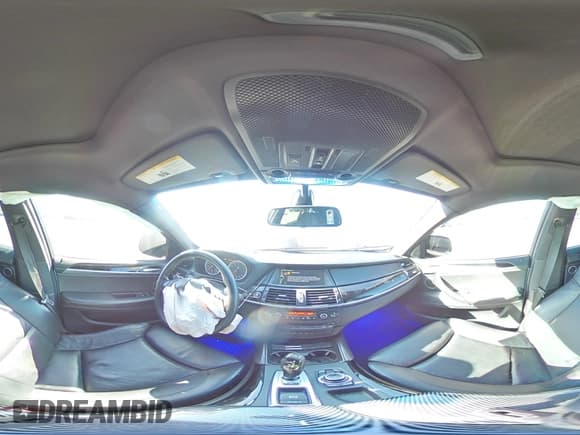 ✅ 2014 BMW X6 M • VIN: 5YMGZ0C59E0C40368 • Lot: 82519175. Wystawiony na Copart z przebiegiem 146 407 mil. Bezpłatny archiwum sprzedaży aukcyjnych z USA i szczegółowy raport historii pojazdu na DreamBid. Zdjęcie 16.