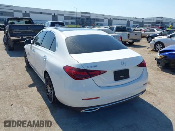 ✅ 2024 Mercedes-Benz C 300 • VIN: W1KAF4GB0RR207200 • Lot: 43416494. Listed on IAAI with 32,671 mi. Free auction sales archive from the USA and detailed vehicle history report at DreamBid. Image 3.