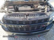 ✅ 2020 Chevrolet Silverado 1500 Custom Trail Boss • VIN: 1GCPYCEF3LZ182203 • Lot: 71820834. Wystawiony na Copart z przebiegiem 90 470 mil. Bezpłatny archiwum sprzedaży aukcyjnych z USA i szczegółowy raport historii pojazdu na DreamBid. Zdjęcie 13.