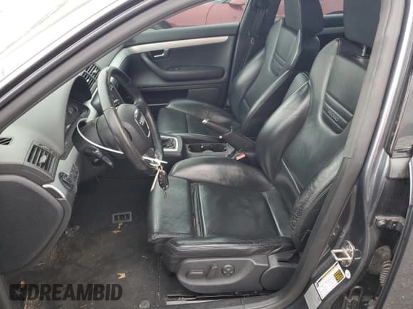 ✅ 2007 Audi S4 • VIN: WAUGL78E67A190905 • Лот: 72814404. Опубликован ранее на Copart с пробегом 141 673 миль. Бесплатный доступ к архиву аукционных продаж из США и подробный отчёт об истории автомобиля на DreamBid. Изображение 7.