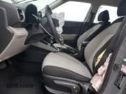 ✅ 2021 Hyundai Venue SEL • VIN: KMHRC8A39MU101702 • Лот: 81294874. Опубликован ранее на Copart с пробегом 56 441 миль. Бесплатный доступ к архиву аукционных продаж из США и подробный отчёт об истории автомобиля на DreamBid. Изображение 7.