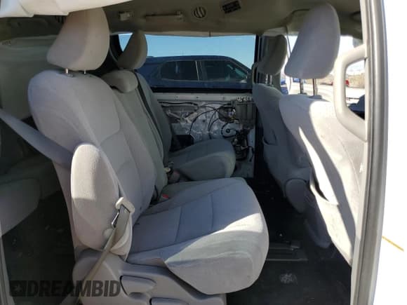 ✅ 2020 Toyota Sienna LE Auto Access Seat • VIN: 5TDKZ3DC0LS077716 • Lot: 68424044. Listed on Copart with 27,282 mi. Free auction sales archive from the USA and detailed vehicle history report at DreamBid. Image 11.