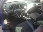 ✅ 2014 Hyundai Veloster • VIN: KMHTC6AD4EU218270 • Lot: 75559764. Wystawiony na Copart z przebiegiem 106 974 mil. Bezpłatny archiwum sprzedaży aukcyjnych z USA i szczegółowy raport historii pojazdu na DreamBid. Zdjęcie 8.