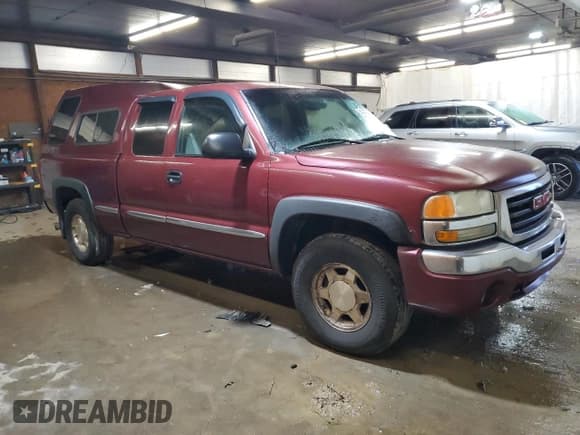 ✅ 2003 GMC Sierra 1500 SLE • VIN: 1GTEK19TX3E111729 • Lot: 94045355. Listed on Copart with 236,928 mi. Free auction sales archive from the USA and detailed vehicle history report at DreamBid. Image 4.