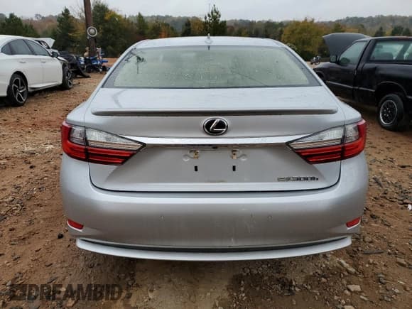 ✅ 2016 Lexus ES 300h • VIN: JTHBW1GGXG2114844 • Lot: 89900365. Listed on Copart with 208,747 mi. Free auction sales archive from the USA and detailed vehicle history report at DreamBid. Image 6.
