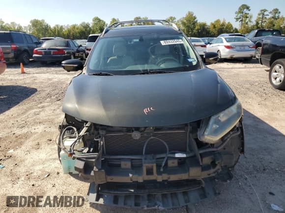 ✅ 2015 Nissan Rogue S • VIN: 5N1AT2MT1FC790777 • Lot: 89932045. Wystawiony na Copart z przebiegiem 158 238 mil. Bezpłatny archiwum sprzedaży aukcyjnych z USA i szczegółowy raport historii pojazdu na DreamBid. Zdjęcie 5.