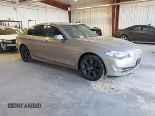 ✅ 2013 BMW 5 Series 550i • VIN: WBAFR9C57DDX80358 • Lot: 43559658. Wystawiony na IAAI z przebiegiem 120 161 mil. Bezpłatny archiwum sprzedaży aukcyjnych z USA i szczegółowy raport historii pojazdu na DreamBid. Zdjęcie 1.
