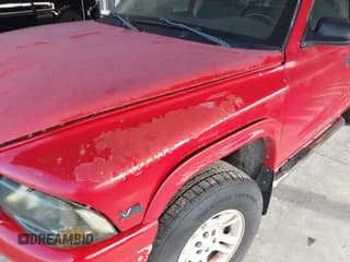 ✅ 2004 Dodge Dakota SLT • VIN: 1D7HG42NX4S734157 • Lot: 42608987. Wystawiony na IAAI z przebiegiem 148 141 mil. Bezpłatny archiwum sprzedaży aukcyjnych z USA i szczegółowy raport historii pojazdu na DreamBid. Zdjęcie 6.