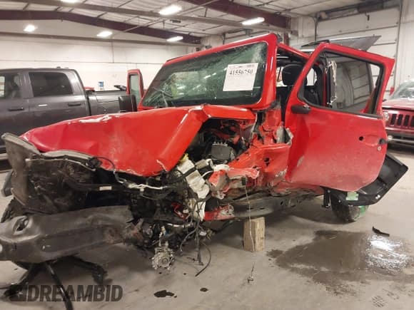 ✅ 2019 Jeep Wrangler Sport S • VIN: 1C4GJXAG4KW646013 • Lot: 41556750. Listed on IAAI with 44,911 mi. Free auction sales archive from the USA and detailed vehicle history report at DreamBid. Image 18.