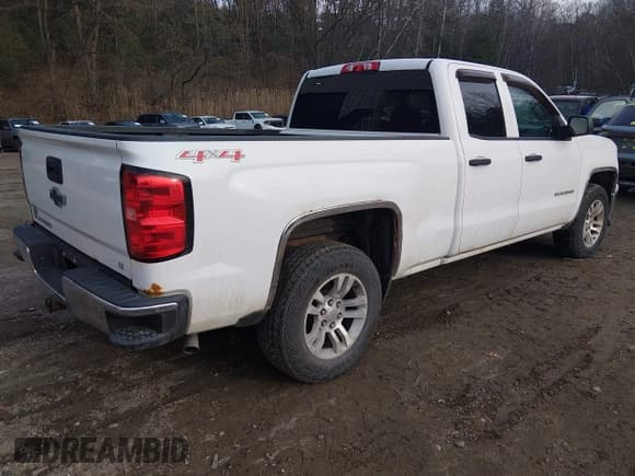 ✅ 2014 Chevrolet Silverado 1500 LT • VIN: 1GCVKREH5EZ285073 • Lot: 43792520. Listed on IAAI with 126,667 mi. Free auction sales archive from the USA and detailed vehicle history report at DreamBid. Image 4.