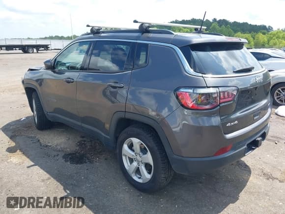 ✅ 2021 Jeep Compass Latitude • VIN: 3C4NJDBB3MT572102 • Lot: 42648344. Listed on IAAI with 66,933 mi. Free auction sales archive from the USA and detailed vehicle history report at DreamBid. Image 3.