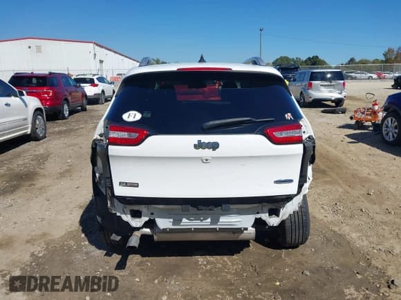 ✅ 2016 Jeep Cherokee Altitude • VIN: 1C4PJLCB1GW221740 • Lot: 43451679. Wystawiony na IAAI z przebiegiem 149 638 mil. Bezpłatny archiwum sprzedaży aukcyjnych z USA i szczegółowy raport historii pojazdu na DreamBid. Zdjęcie 17.