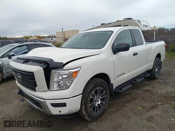 ✅ 2022 Nissan Titan SV • VIN: 1N6AA1CD3NN103054 • Lot: 72001085. Wystawiony na Copart z przebiegiem 13 524 mil. Bezpłatny archiwum sprzedaży aukcyjnych z USA i szczegółowy raport historii pojazdu na DreamBid. Zdjęcie 1.