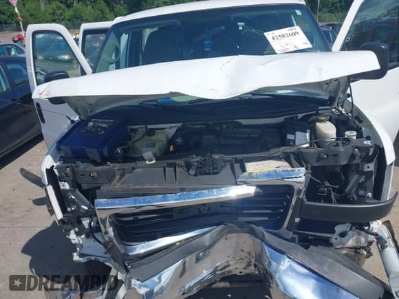 ✅ 2015 GMC Savana Cargo • VIN: 1GTW7FCFXF1900707 • Lot: 42582609. Listed on IAAI with 142,155 mi. Free auction sales archive from the USA and detailed vehicle history report at DreamBid. Image 10.