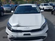 ✅ 2022 Kia Forte LXS • VIN: 3KPF24AD3NE456358 • Lot: 43507941. Wystawiony na IAAI z przebiegiem 17 659 mil. Bezpłatny archiwum sprzedaży aukcyjnych z USA i szczegółowy raport historii pojazdu na DreamBid. Zdjęcie 12.