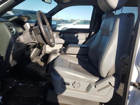 ✅ 2014 Ford F-150 XLT • VIN: 1FTFW1EF1EFB11818 • Lot: 82645995. Listed on Copart with 254,962 mi. Free auction sales archive from the USA and detailed vehicle history report at DreamBid. Image 7.