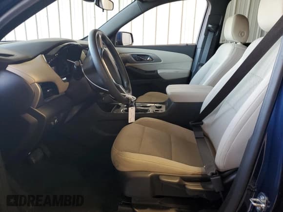✅ 2023 Chevrolet Traverse LS • VIN: 1GNERFKW6PJ294953 • Lot: 60744484. Wystawiony na Copart z przebiegiem 13 431 mil. Bezpłatny archiwum sprzedaży aukcyjnych z USA i szczegółowy raport historii pojazdu na DreamBid. Zdjęcie 7.