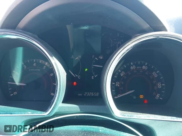 ✅ 2010 Toyota Highlander • VIN: 5TDZK3EH6AS019216 • Lot: 43575144. Listed on IAAI with 232,656 mi. Free auction sales archive from the USA and detailed vehicle history report at DreamBid. Image 7.