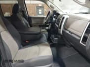 ✅ 2010 Dodge 1500 SLT • VIN: 1D7RV1GP9AS133739 • Lot: 41935213. Wystawiony na IAAI z przebiegiem 293 043 mil. Bezpłatny archiwum sprzedaży aukcyjnych z USA i szczegółowy raport historii pojazdu na DreamBid. Zdjęcie 5.