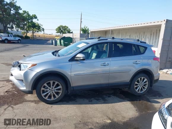 ✅ 2017 Toyota RAV4 Limited • VIN: 2T3YFREV3HW397625 • Лот: 42953858. Опубликован ранее на IAAI с пробегом 27 784 миль. Бесплатный доступ к архиву аукционных продаж из США и подробный отчёт об истории автомобиля на DreamBid. Изображение 15.