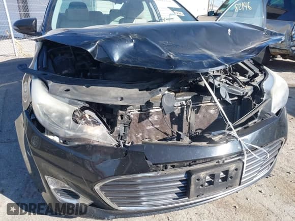 ✅ 2014 Toyota Avalon XLE Premium • VIN: 4T1BK1EB3EU086273 • Lot: 43682146. Wystawiony na IAAI z przebiegiem 235 580 mil. Bezpłatny archiwum sprzedaży aukcyjnych z USA i szczegółowy raport historii pojazdu na DreamBid. Zdjęcie 6.