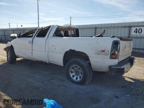✅ 2005 GMC Sierra 1500 SLT • VIN: 2GTEK19T551228090 • Lot: 89854215. Listed on Copart with Not provided. Free auction sales archive from the USA and detailed vehicle history report at DreamBid. Image 2.
