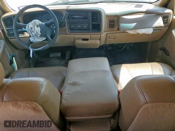 ✅ 2000 Chevrolet Suburban LS • VIN: 3GNEC16T3YG208182 • Lot: 81924095. Wystawiony na Copart z przebiegiem 126 283 mil. Bezpłatny archiwum sprzedaży aukcyjnych z USA i szczegółowy raport historii pojazdu na DreamBid. Zdjęcie 8.