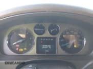 ✅ 2008 Cadillac Escalade • VIN: 1GYEC638X8R197245 • Lot: 43627980. Wystawiony na IAAI z przebiegiem 184 697 mil. Bezpłatny archiwum sprzedaży aukcyjnych z USA i szczegółowy raport historii pojazdu na DreamBid. Zdjęcie 7.