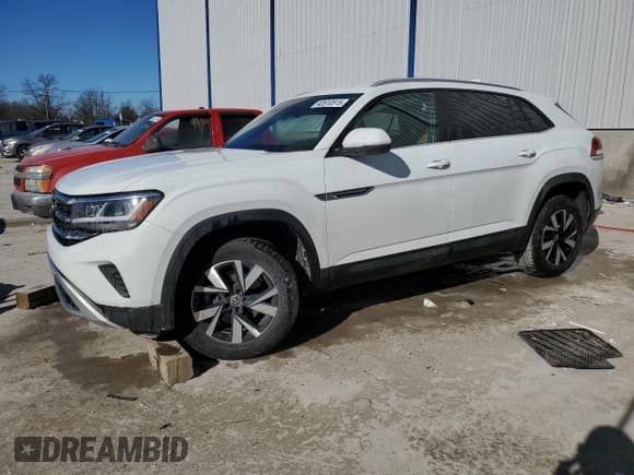 ✅ 2022 Volkswagen Atlas SE • VIN: 1V2LC2CA0NC215127 • Lot: 42610515. Listed on Copart with 28,441 mi. Free auction sales archive from the USA and detailed vehicle history report at DreamBid. Image 1.