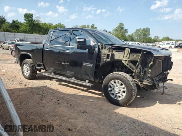 ✅ 2020 Chevrolet Silverado 1500 • VIN: 1GC4WPE75LF170080 • Лот: 71924605. Опубликован ранее на Copart с пробегом 124 576 миль. Бесплатный доступ к архиву аукционных продаж из США и подробный отчёт об истории автомобиля на DreamBid. Изображение 4.